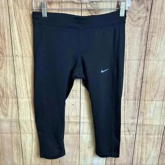*Nike Pro Dri Fit Crop Women’s Black Leggings Size S - Picture 2 of 8